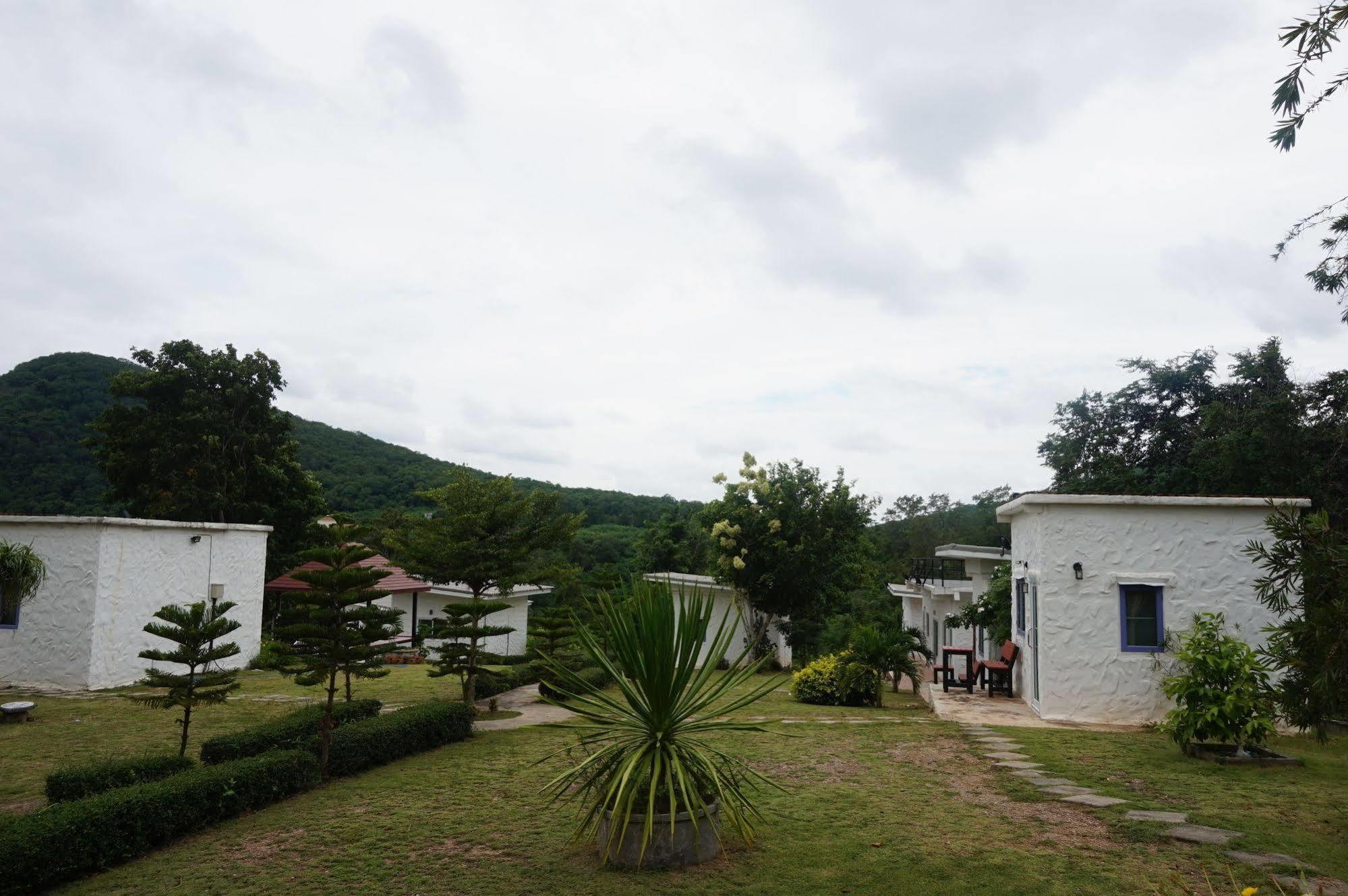 White Rock Resort Pak Chong Εξωτερικό φωτογραφία